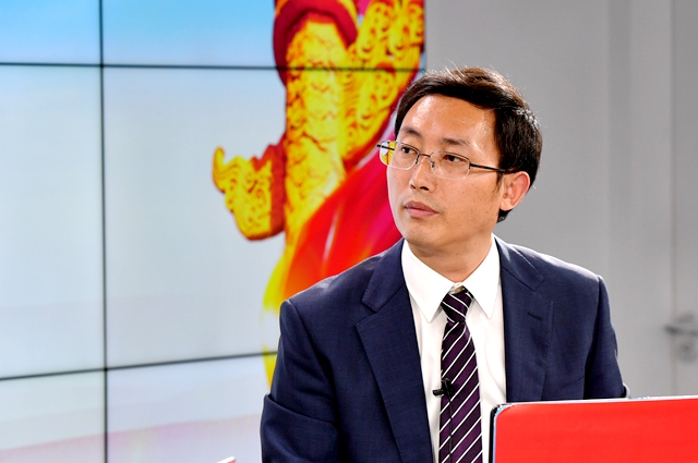 繼往是為了開來，那么開什么來？我們的未來是什么？我們現在站在什么歷史方位上？往哪里去走？