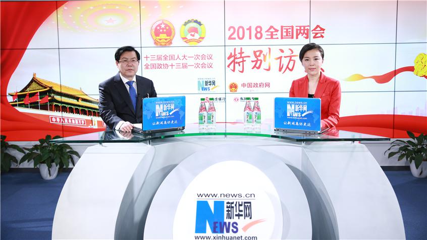 曾文明：推動各方力量向脫貧攻堅聚合，堅決打贏脫貧攻堅硬仗