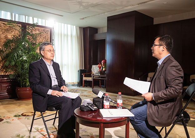 充分調(diào)動(dòng)信貸、債券、股權(quán)、理財(cái)、信托、保險(xiǎn)等各類金融資源