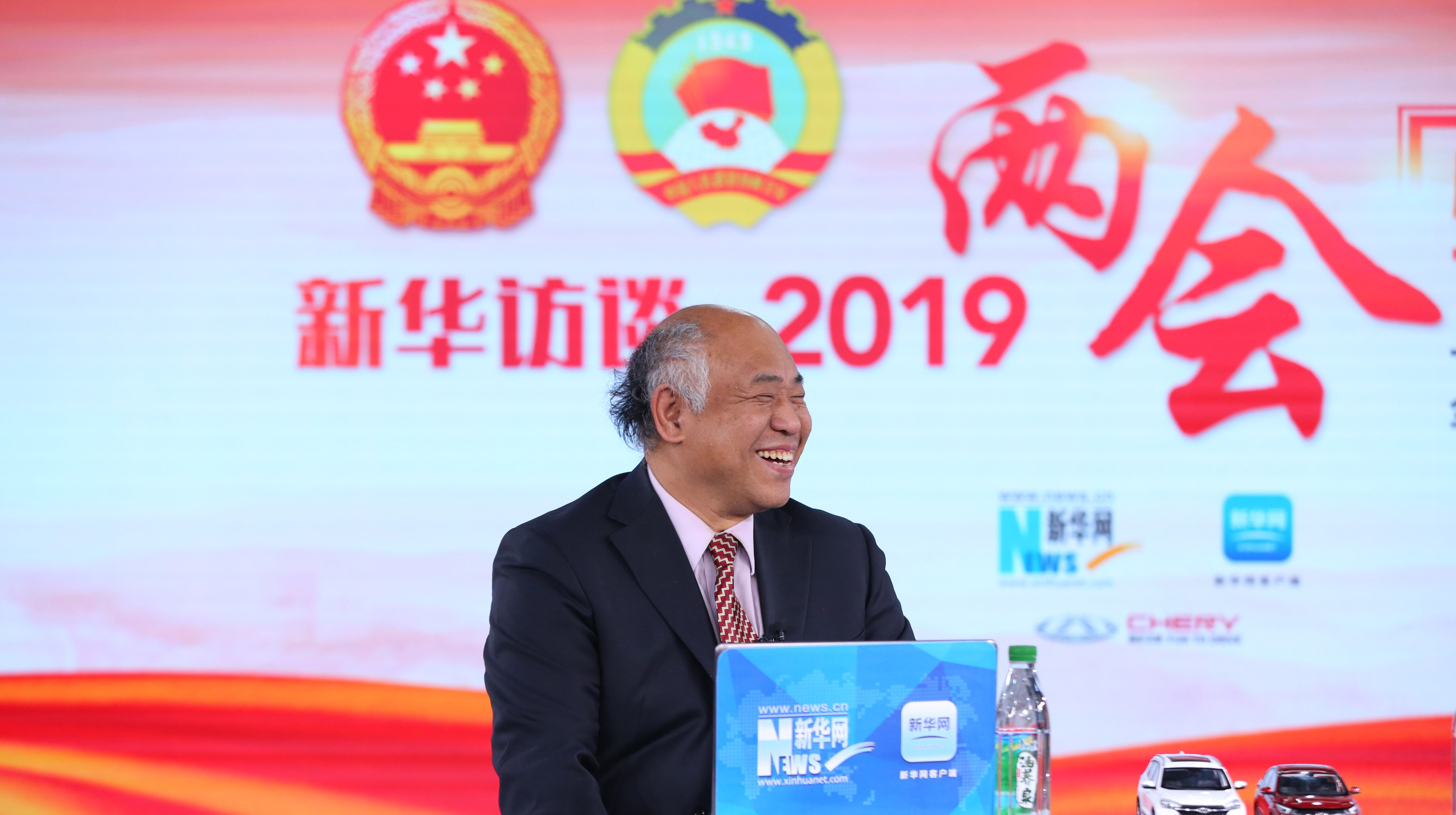 楊宜勇：宏觀調(diào)控首次將就業(yè)與財政、貨幣政策工具并列