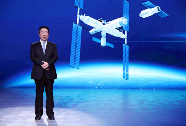 將要建造的空間站基本構(gòu)型有三個艙，構(gòu)成英文T字型