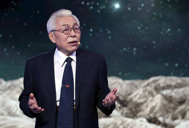 雖然已經(jīng)84歲了，但我還會(huì)加倍努力。