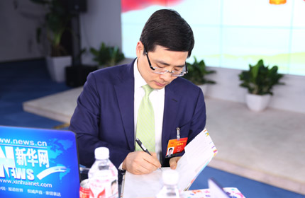 從中國制造到中國智造的轉(zhuǎn)型過程中要認(rèn)識(shí)到制造業(yè)的外移問題帶來的影響。