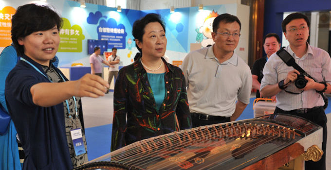 北京市市科委主任閆傲霜、副主任朱世龍檢查2015年科技周主場(chǎng)籌備工作