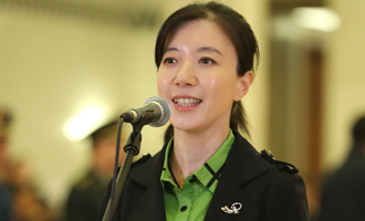 薛瑩代表接受采訪