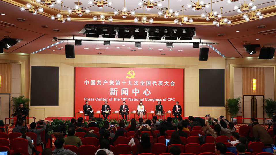 集體采訪(fǎng)活動(dòng)現(xiàn)場(chǎng)