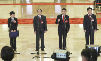 邱賽珍、張蜀新、潘克剛、李新民代表接受采訪