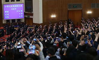 習(xí)近平全票當(dāng)選為國家主席、中央軍委主席