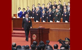習(xí)近平當(dāng)選國家主席、中央軍委主席