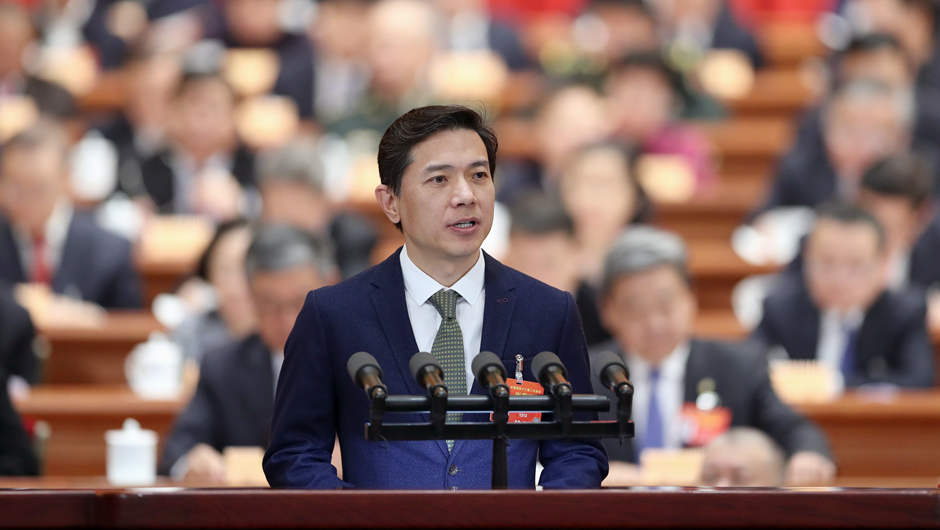 中國民間商會(huì)副會(huì)長(zhǎng)，百度在線網(wǎng)絡(luò)技術(shù)（北京）有限公司董事長(zhǎng)兼首席執(zhí)行官 李彥宏