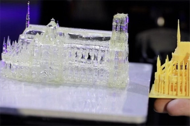 高效！精準！現(xiàn)場體驗超高速光固化3D打印機