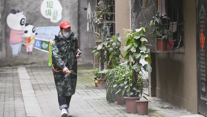 辛識(shí)平：致敬！按下&ldquo;快進(jìn)鍵&rdquo;的平凡英雄