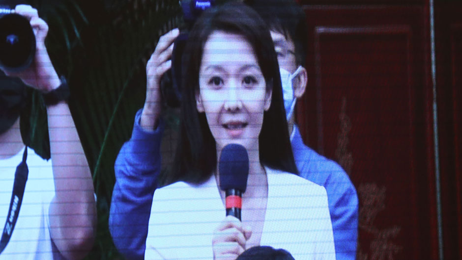 香港鳳凰衛(wèi)視、鳳凰網(wǎng)記者提問(wèn)