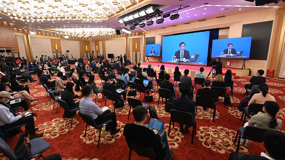 初夏&ldquo;回歸&rdquo;，今年全國(guó)兩會(huì)怎么開(kāi)？