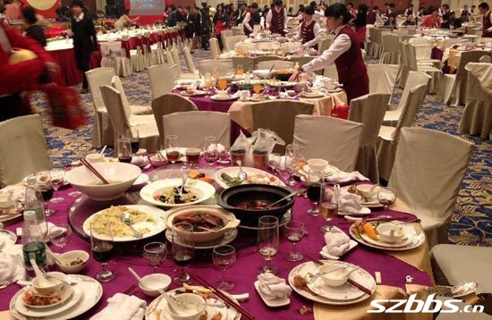 嚴(yán)格監(jiān)督，剎住浪費(fèi)歪風(fēng)