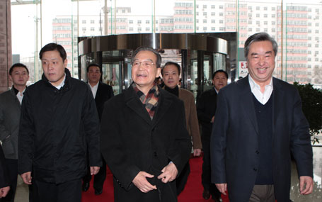 溫家寶抵達(dá)中國政府網(wǎng)、新華網(wǎng)