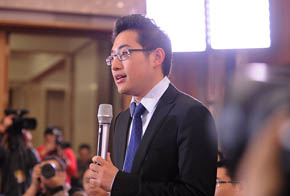 經(jīng)濟(jì)日報(bào)、中國經(jīng)濟(jì)網(wǎng)記者提問