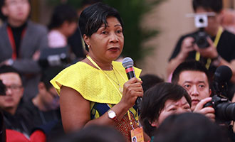 喀麥隆國(guó)家電臺(tái)的記者記者提問