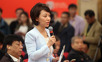 中央電視臺、中國國際電視臺記者提問