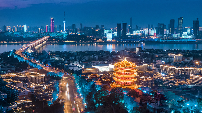 嗨，我是武漢，我是追夢(mèng)人！