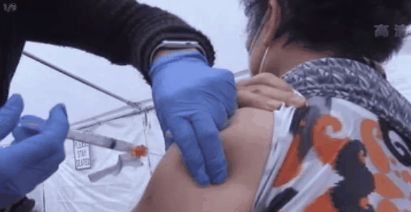 &ldquo;插隊(duì)者&rdquo;過(guò)多 加州一疫苗接種點(diǎn)被迫關(guān)閉