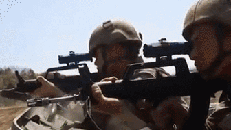 陸軍某合成旅：&ldquo;動(dòng)&rdquo;中射擊 檢驗(yàn)步兵綜合作戰(zhàn)能力