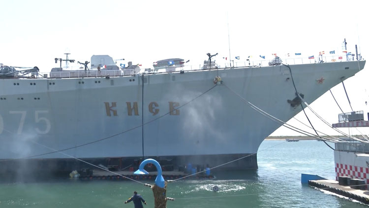 驚險刺激！打卡國內(nèi)唯一的航母主題公園，讓到場游客大呼過癮