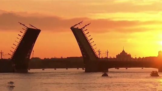 規(guī)?？涨?俄羅斯海軍節(jié)舉行閱兵彩排