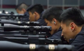 藍(lán)劍C位，很酷很忠誠