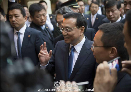 李克強(qiáng)：在非中企了解當(dāng)?shù)匚幕拍茉「D片來源：&ldquo;新國際&rdquo;微博。