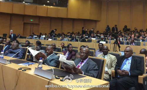 李克強(qiáng)即將在非盟總部發(fā)表演講，請(qǐng)柬&ldquo;一柬難求&rdquo;。圖片來(lái)源：&ldquo;新國(guó)際&rdquo;微博。