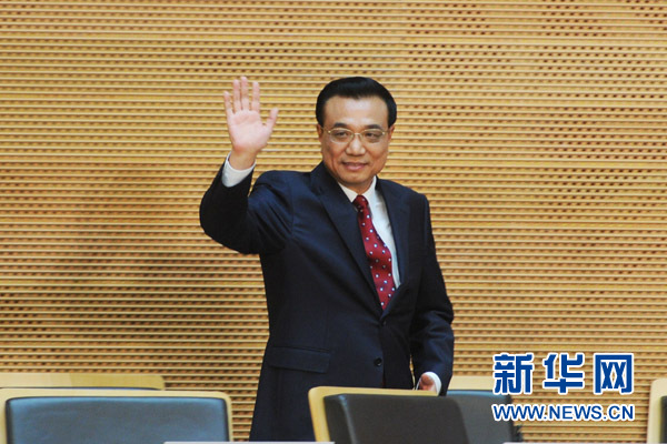 5月5日，中國國務(wù)院總理李克強在位于亞的斯亞貝巴的非洲聯(lián)盟總部發(fā)表題為《開創(chuàng)中非合作更加美好的未來》的演講。 新華社記者 謝環(huán)馳 攝 