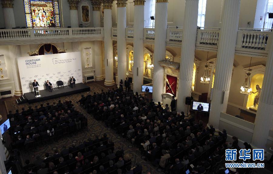 6月18日，國(guó)務(wù)院總理李克強(qiáng)在倫敦金融城市長(zhǎng)官邸面向英國(guó)皇家國(guó)際問(wèn)題研究所和國(guó)際戰(zhàn)略研究所兩大智庫(kù)發(fā)表題為《共建包容發(fā)展的美好世界》的演講。新華社記者 張鐸 攝