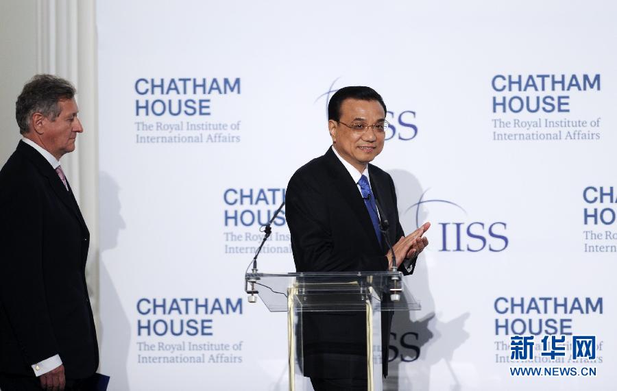 6月18日，國(guó)務(wù)院總理李克強(qiáng)在倫敦金融城市長(zhǎng)官邸面向英國(guó)皇家國(guó)際問(wèn)題研究所和國(guó)際戰(zhàn)略研究所兩大智庫(kù)發(fā)表題為《共建包容發(fā)展的美好世界》的演講。新華社記者 張鐸 攝