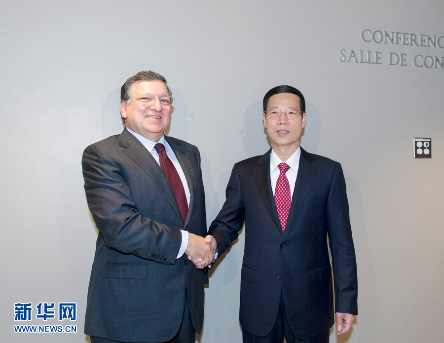 9月23日，正在紐約出席聯(lián)合國氣候峰會的國家主席習近平特使、國務院副總理張高麗在紐約聯(lián)合國總部會見歐盟委員會主席巴羅佐。新華社記者王曄攝 