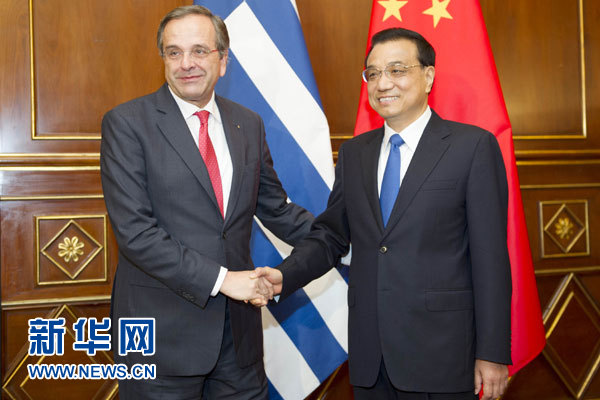 10月16日，中國國務(wù)院總理李克強在意大利米蘭會見希臘總理薩馬拉斯。 新華社記者 謝環(huán)馳 攝