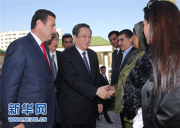 11月9日，正在約旦進行正式友好訪問的全國政協(xié)主席俞正聲在安曼會見約旦眾議院代議長薩法迪。 新華社記者 劉衛(wèi)兵 攝 