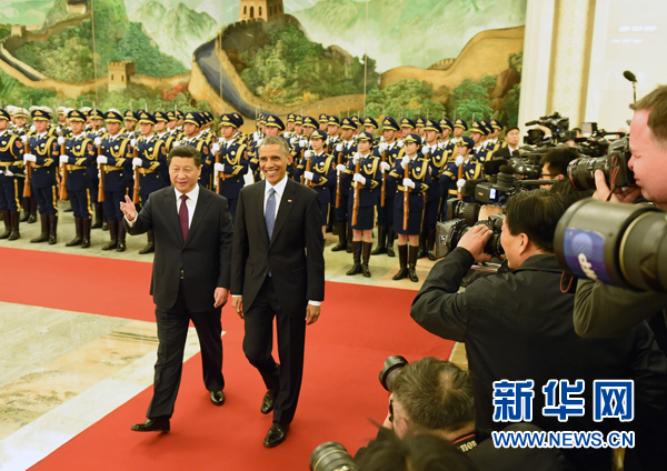 11月12日，國家主席習(xí)近平在北京人民大會堂舉行歡迎儀式，歡迎美國總統(tǒng)奧巴馬對中國進(jìn)行國事訪問。 新華社記者 劉建生 攝