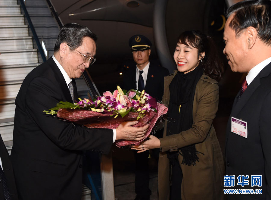 12月25日至27日，中共中央政治局常委、全國(guó)政協(xié)主席俞正聲對(duì)越南進(jìn)行正式訪問(wèn)。這是12月25日，俞正聲抵達(dá)河內(nèi)，開始對(duì)越南進(jìn)行正式訪問(wèn)。 新華社記者馬占成攝