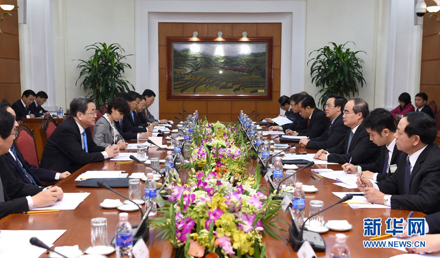 12月25日至27日，中共中央政治局常委、全國(guó)政協(xié)主席俞正聲對(duì)越南進(jìn)行正式訪問(wèn)。這是12月26日，俞正聲在河內(nèi)與越南祖國(guó)陣線主席阮善仁舉行會(huì)談。 新華社記者馬占成攝