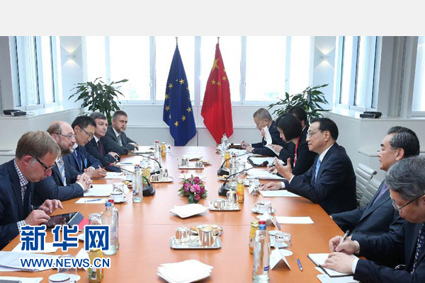 當?shù)貢r間6月29日上午，國務院總理李克強在布魯塞爾會見歐洲議會議長舒爾茨。 新華社記者 龐興雷 攝