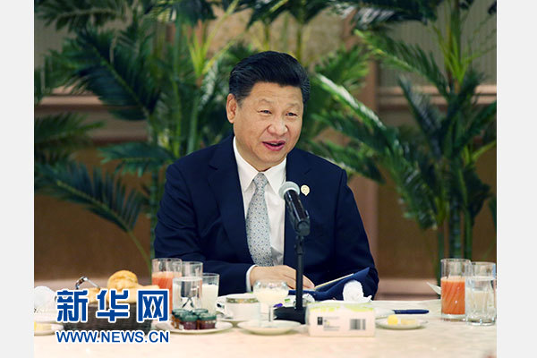 12月5日，國家主席習近平在約翰內(nèi)斯堡再次集體會見17位非洲國家領(lǐng)導(dǎo)人。 新華社記者 姚大偉 攝