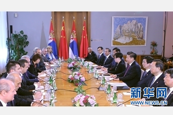 6月18日，國家主席習(xí)近平在貝爾格萊德同塞爾維亞總統(tǒng)尼科利奇舉行會談。 新華社記者 馬占成 攝