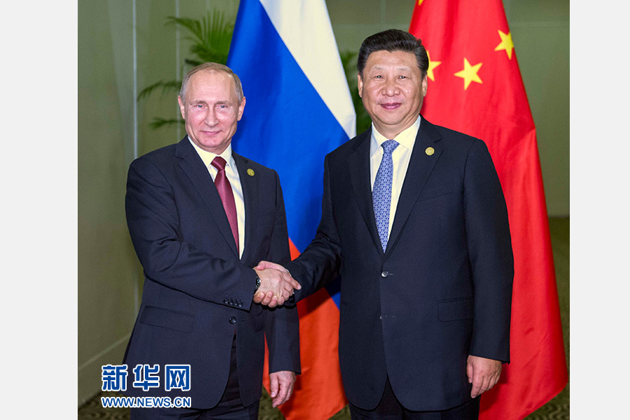 11月19日，國家主席習(xí)近平在利馬會見俄羅斯總統(tǒng)普京。 新華社記者李濤 攝