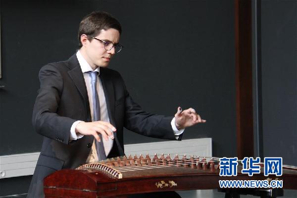 （國(guó)際&middot;圖文互動(dòng)）（2）漢語架起溝通橋&mdash;&mdash;記法國(guó)賽區(qū)世界大學(xué)生中文比賽