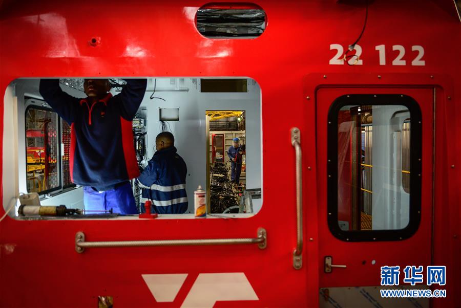 (新華全媒頭條·圖文互動)(5)書寫發(fā)展合作大文章 推動全球治理新變革——習近平主席中東非洲之行前瞻