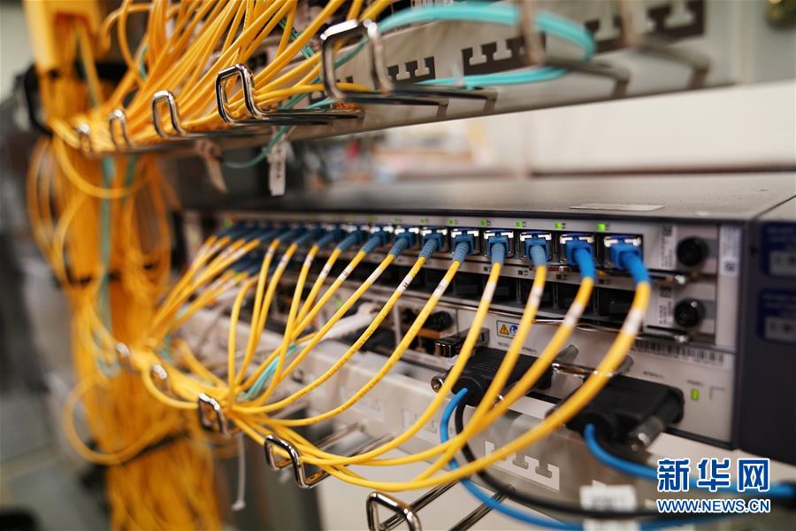 （國際&middot;圖文互動）（3）通訊：安全、好用、實惠&mdash;&mdash;美國電信運營商的華為親體驗