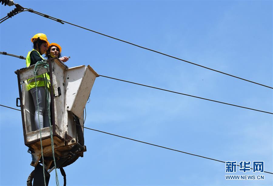 （國際&middot;圖文互動）（2）通訊：從家庭走向曠野的敘利亞女電工