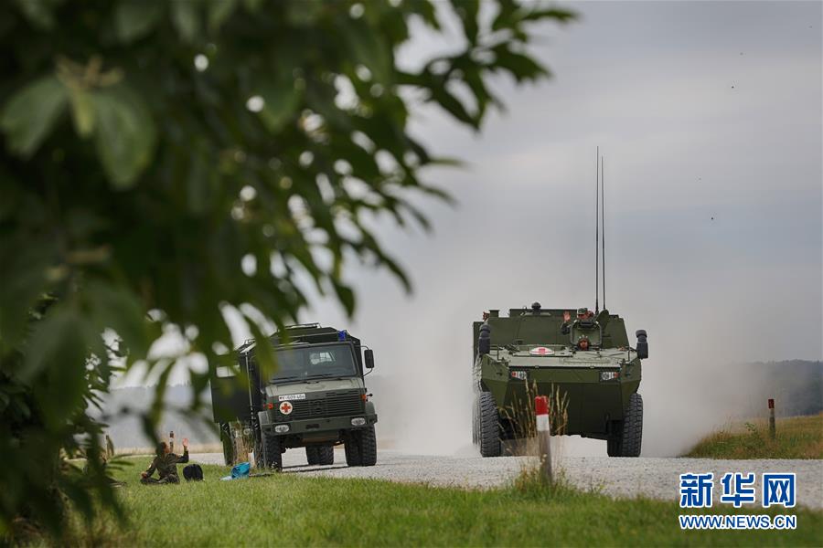 （國(guó)際）（1）多國(guó)軍官觀摩中德&ldquo;聯(lián)合救援-2019&rdquo;衛(wèi)勤實(shí)兵聯(lián)合演習(xí)