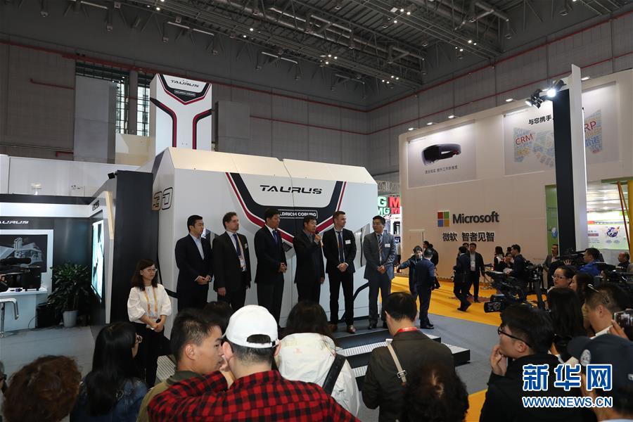 (新華全媒頭條·第二屆進(jìn)博會·圖文互動(dòng))(12)進(jìn)博之光輝耀世界 ——寫在第二屆中國國際進(jìn)口博覽會開幕之際